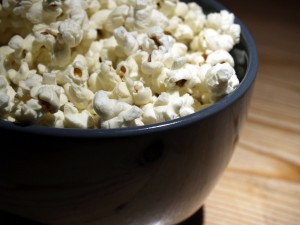 Popcorn, one of the common foods that can crack your teeth